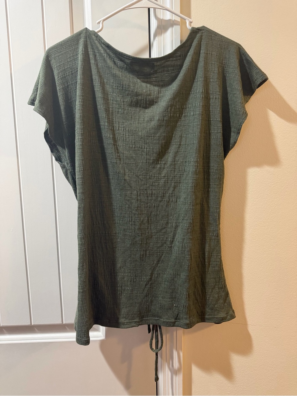 Max Studio London XL Olive Ruched Drawstring Textured Cap Sleeve Blouse - Picture 4 of 10
